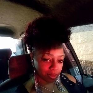 Meet your Posher, Hillary